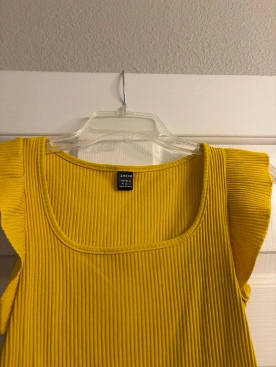 SHEIN Yellow Ribbed Ruffle Tank - Picture 3 of 3